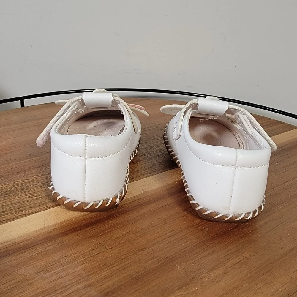 Mai Do Duo white Bunny Rabbit Baby Shoes First Walker Non Slip Size 15 / 7-8 mo.
